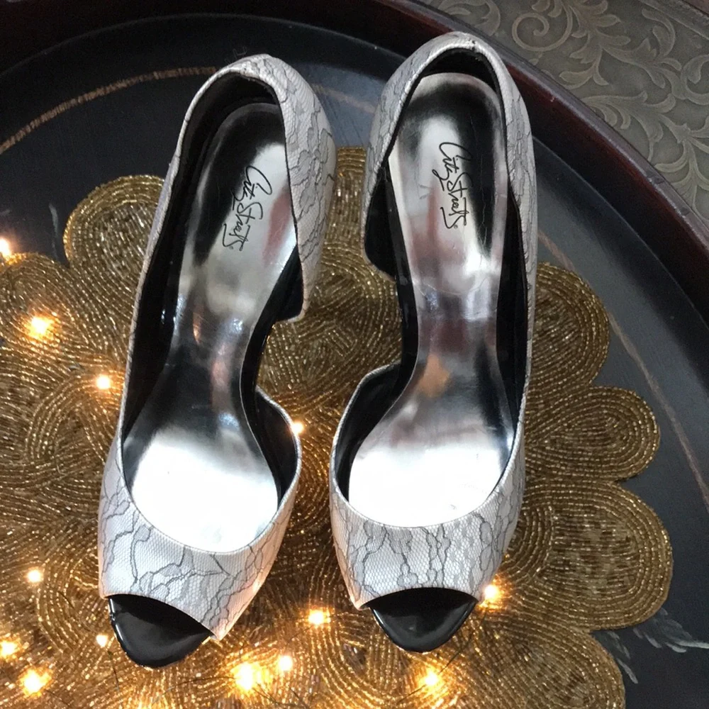 City Streets Black Lace 5 Inch High Heels - Picture 5 of 12